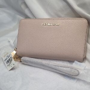 NWT Michael Kors Jet Set Soft Pink Leather Wallet Wristlet